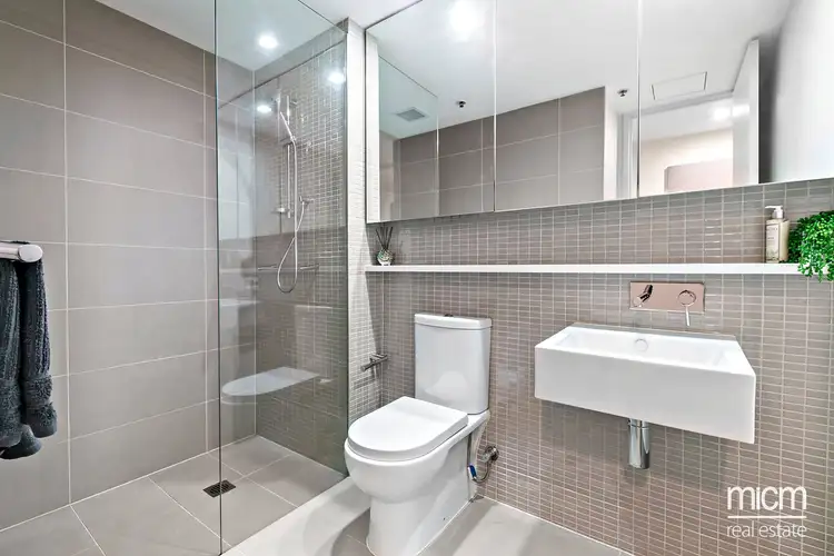 Sixth view of Homely apartment listing, 304/70 Queens Road, Melbourne VIC 3004