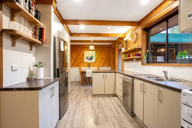 Fifth view of Homely house listing, 10 Soyuz Court, Mount Clear VIC 3350