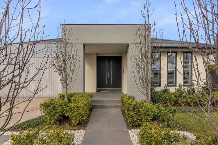 33 Roborough Avenue