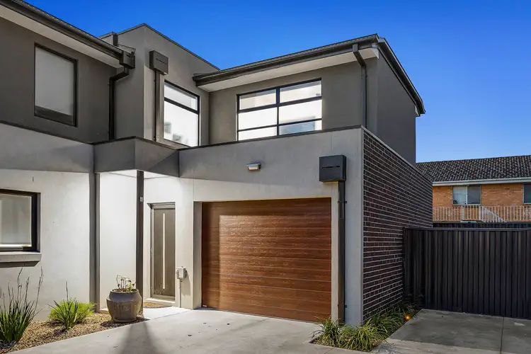 4/4 Truman Street, South Kingsville VIC 3015