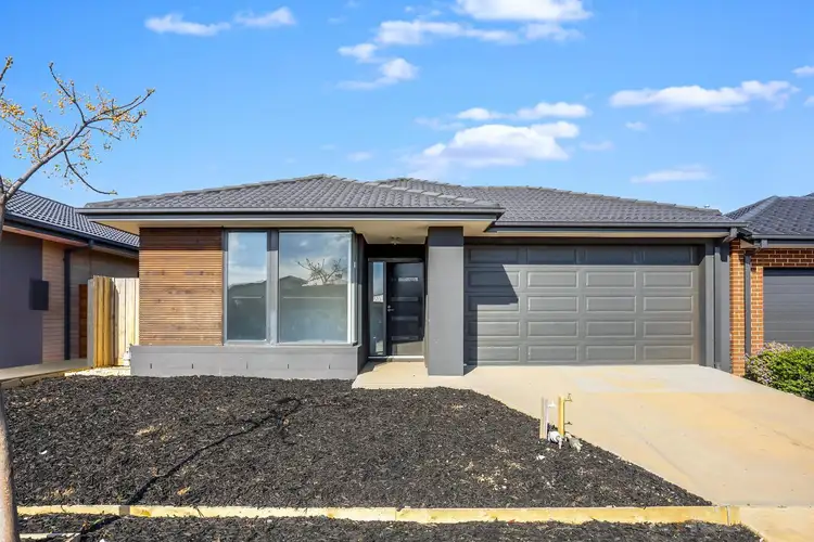 14 Natura Avenue, Werribee VIC 3030