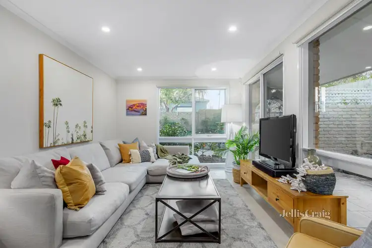 194 Charman Road, Cheltenham VIC 3192