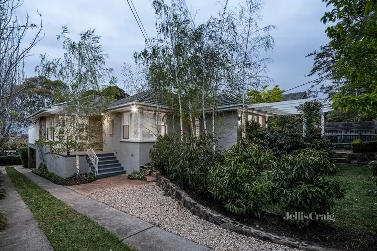 118 Mountain View Parade, Rosanna VIC 3084