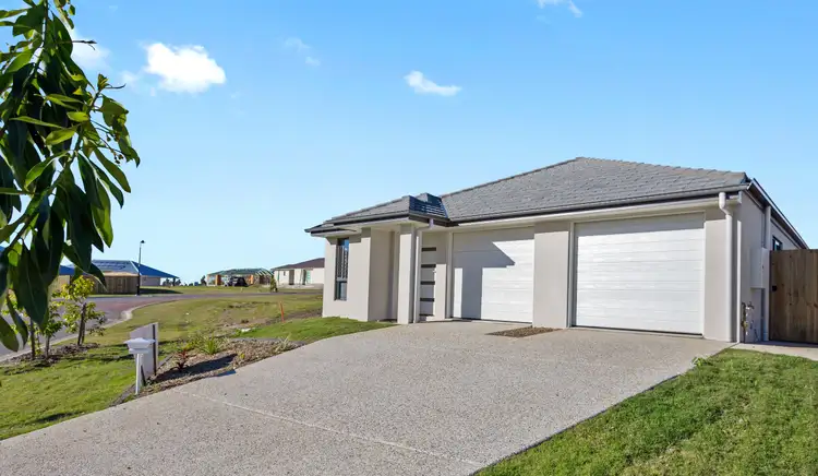 Main view of Homely unit listing, 2/5 Neale Road, Morayfield QLD 4506