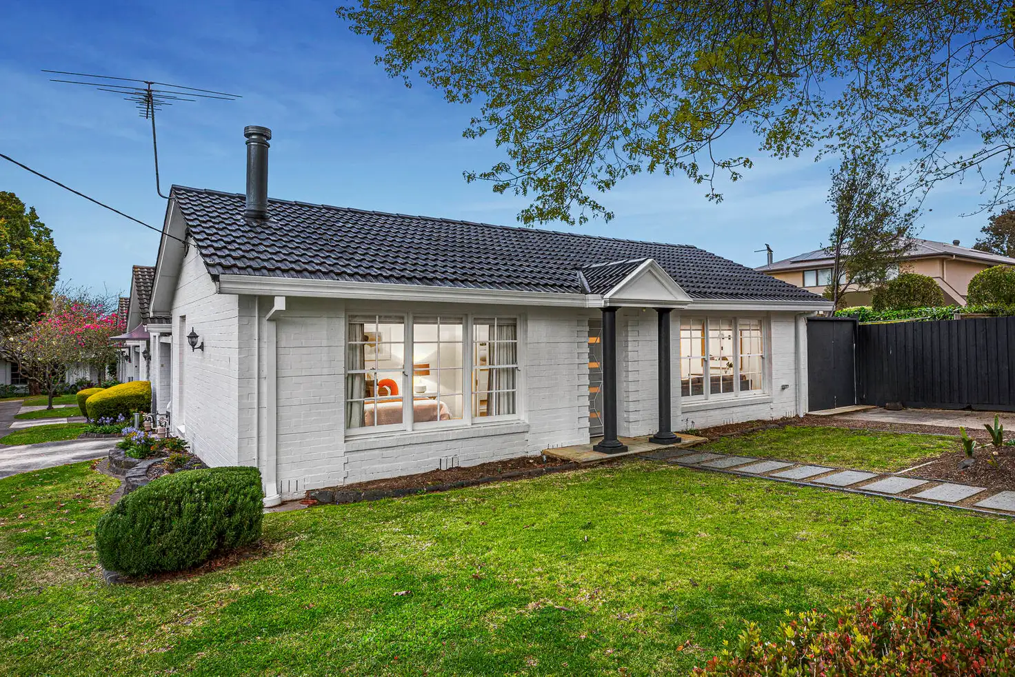 Main view of Homely villa listing, 1/2 Evans Road, Kew VIC 3101