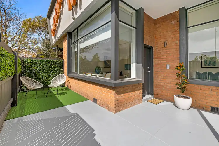 1/1654 Dandenong Road, Oakleigh East VIC 3166