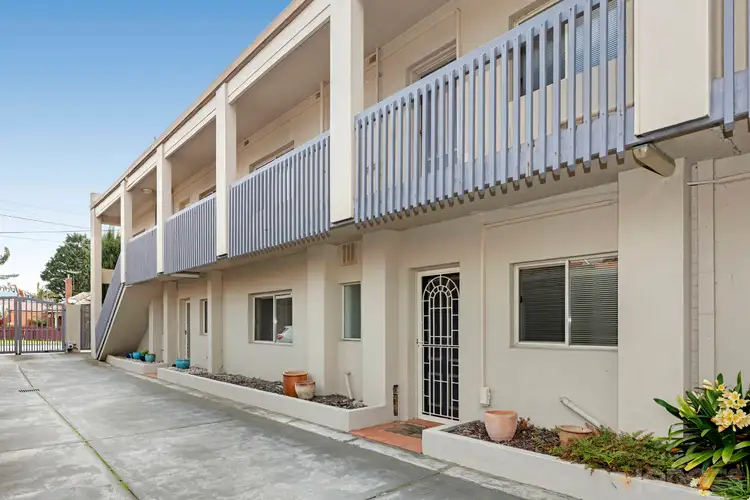 2/28 Warrigal Road, Parkdale VIC 3195