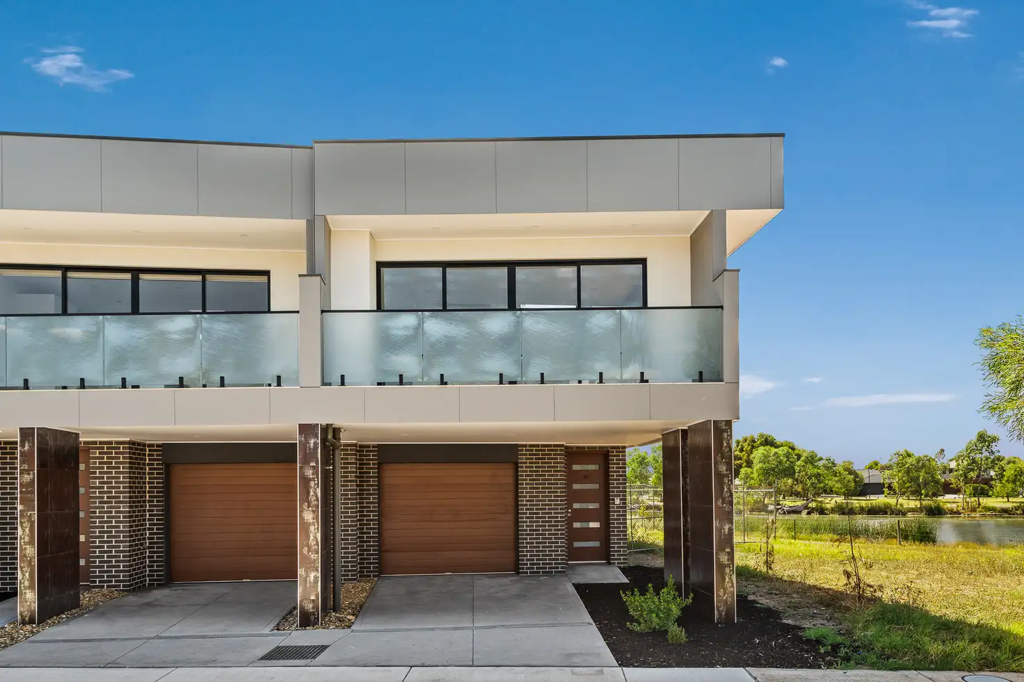Main view of Homely townhouse listing, 40 Waterway Boulevard, Doreen VIC 3754