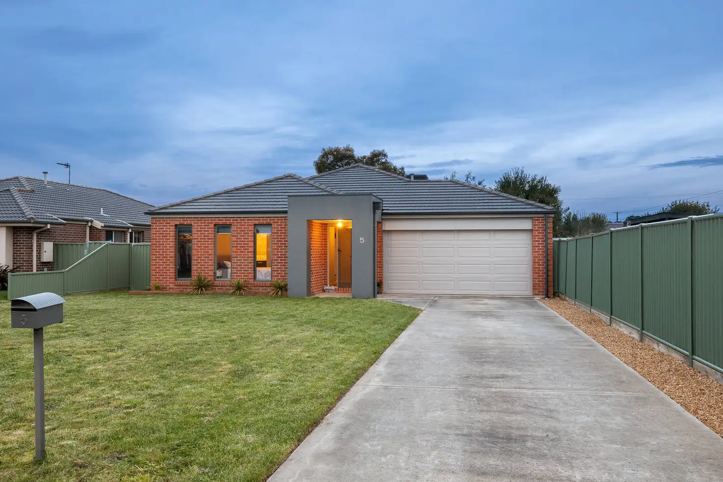 Main view of Homely house listing, 5 Crestmont Court, Miners Rest VIC 3352