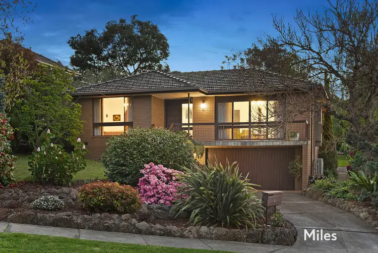 2 McAuley Drive, Rosanna VIC 3084