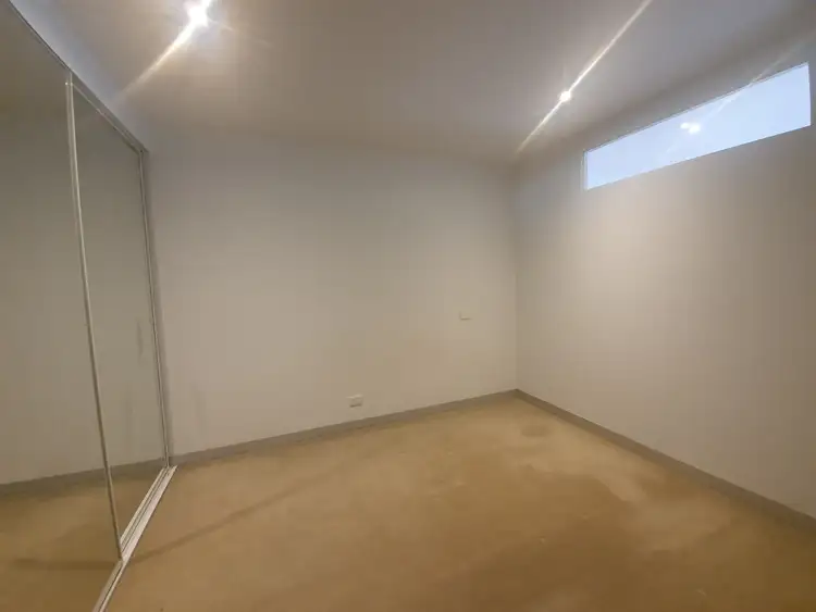 Fifth view of Homely apartment listing, 919/555 Flinders Street, Melbourne VIC 3000