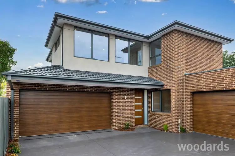 2/1 Dixon Grove, Blackburn VIC 3130