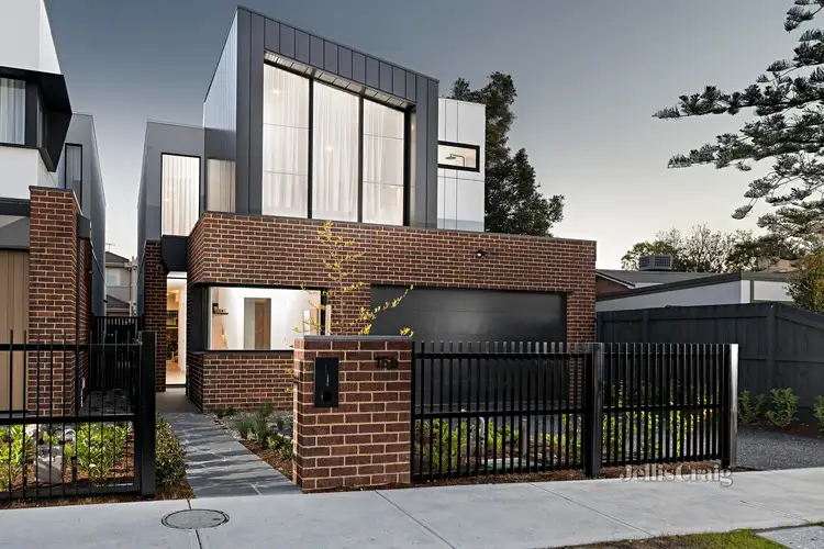 Main view of Homely townhouse listing, 15b Roselyn Crescent, Bentleigh East VIC 3165