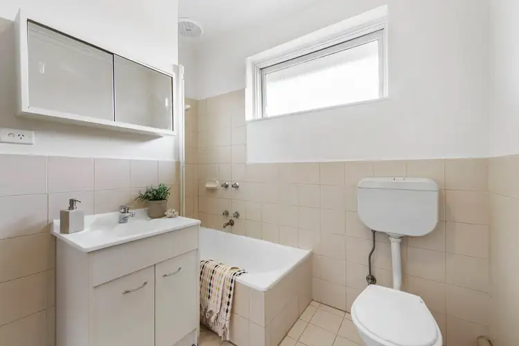 Fifth view of Homely apartment listing, 6/7A Coleridge Street, Elwood VIC 3184
