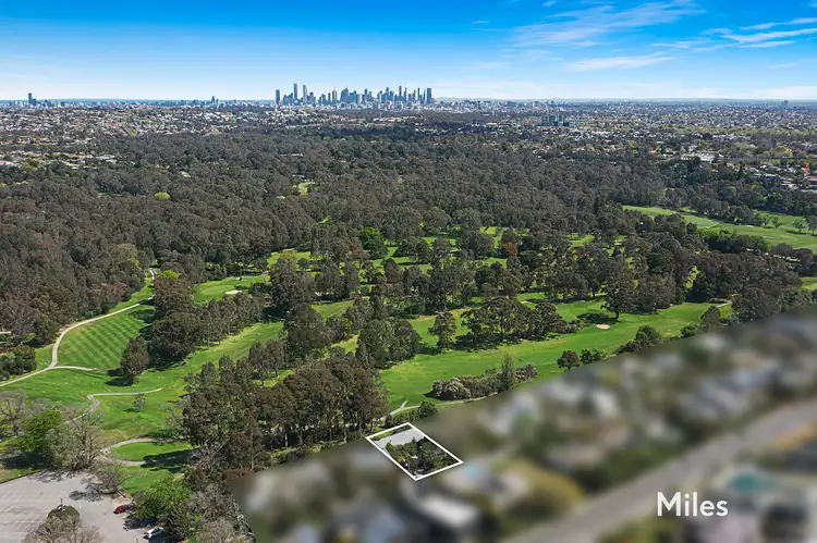 6 Hardy Terrace, Ivanhoe East VIC 3079