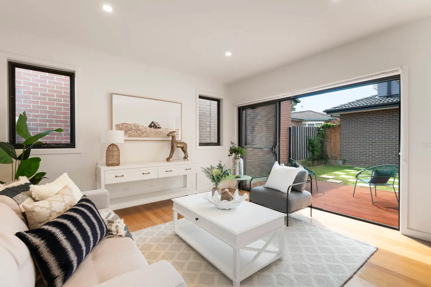 Main view of Homely townhouse listing, 5/38 McComas Grove, Burwood VIC 3125