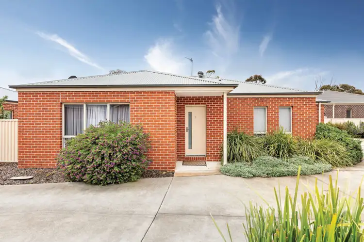 Main view of Homely townhouse listing, 2/20 Gale Street, Canadian VIC 3350