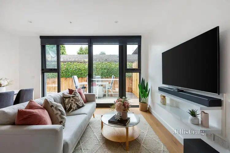 9/1170 Dandenong Road, Carnegie VIC 3163