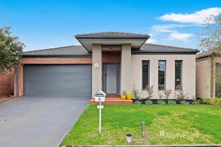 8 Spirit  Avenue, Doreen VIC 3754