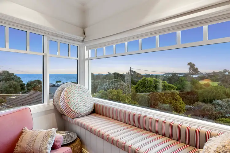 2 Lawrence Road, Point Lonsdale VIC 3225