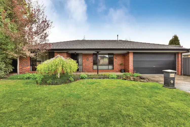 1 Rodney Avenue, Canadian VIC 3350