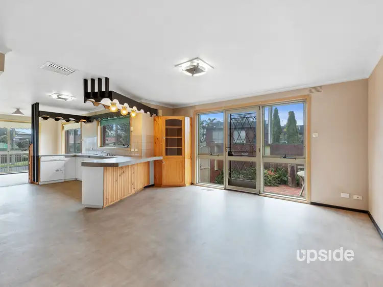 Sixth view of Homely house listing, 5 Prestwick Court, Frankston VIC 3199