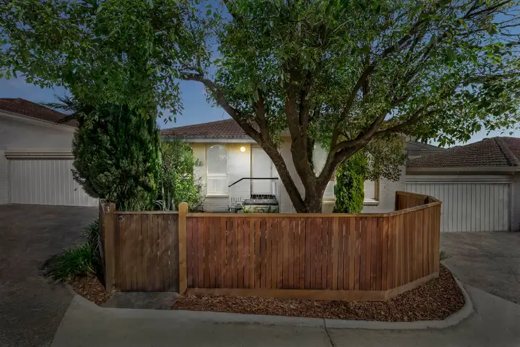 3/9 Churchill Avenue, Chadstone VIC 3148