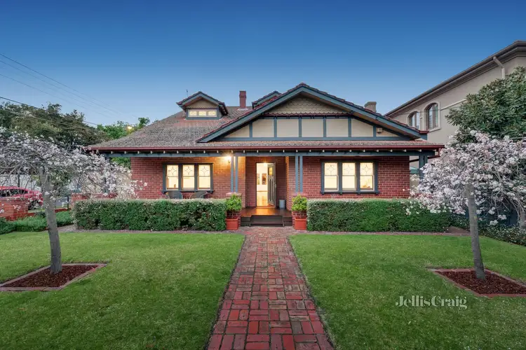 24 Avondale Street, Hampton VIC 3188