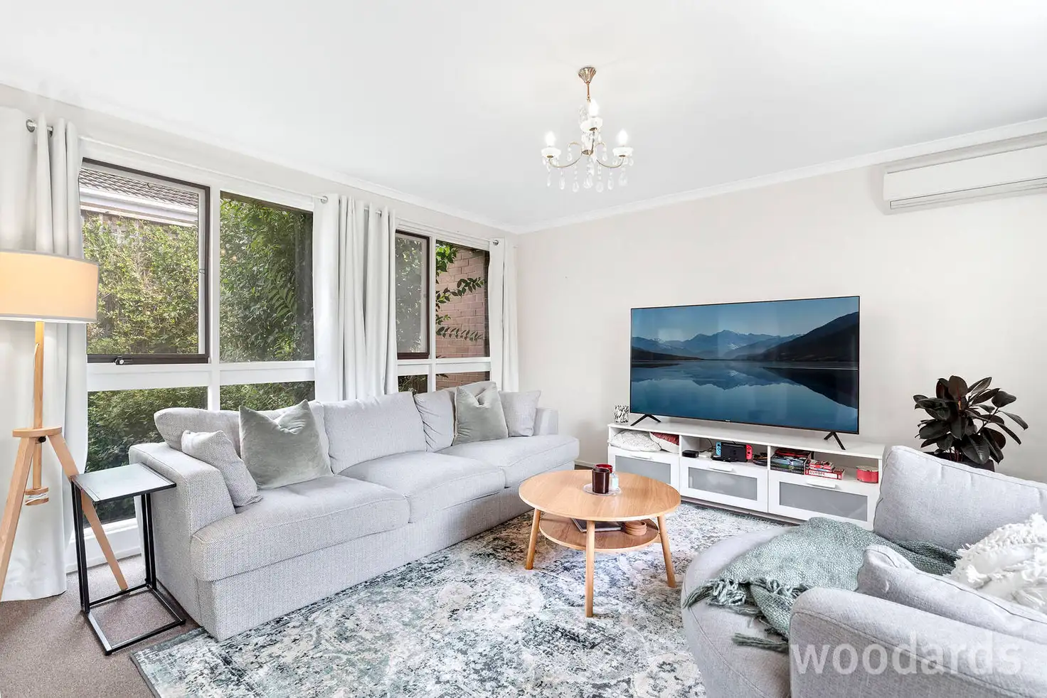 Main view of Homely unit listing, 2/11-13 Robinson Road, Hawthorn VIC 3122