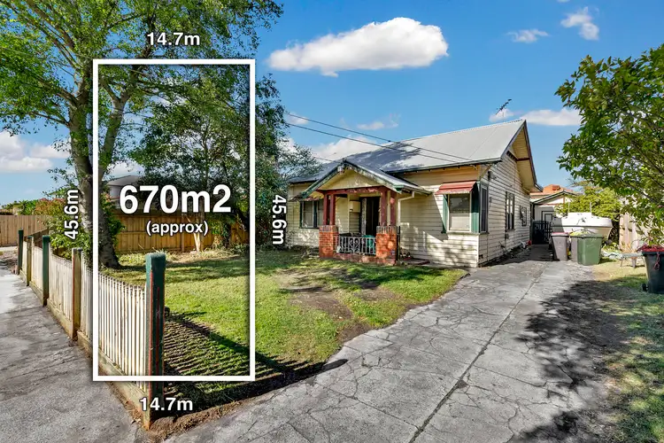 42 Bowen Street, Hughesdale VIC 3166