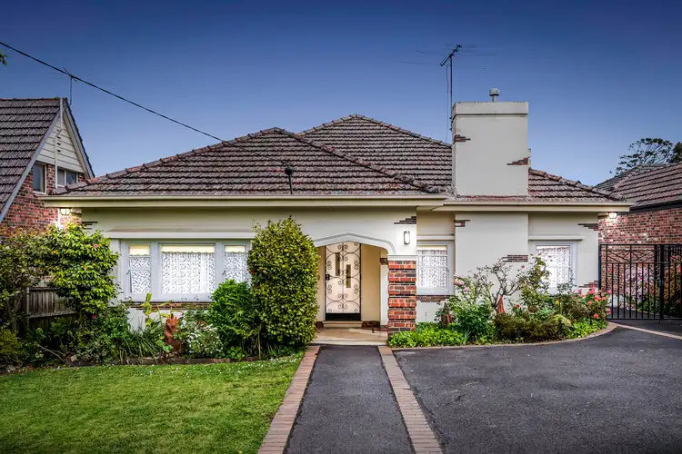 8 Munro Avenue, Ashburton VIC 3147