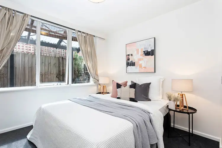 Fifth view of Homely apartment listing, 3/2 Pozieres Avenue, Elwood VIC 3184