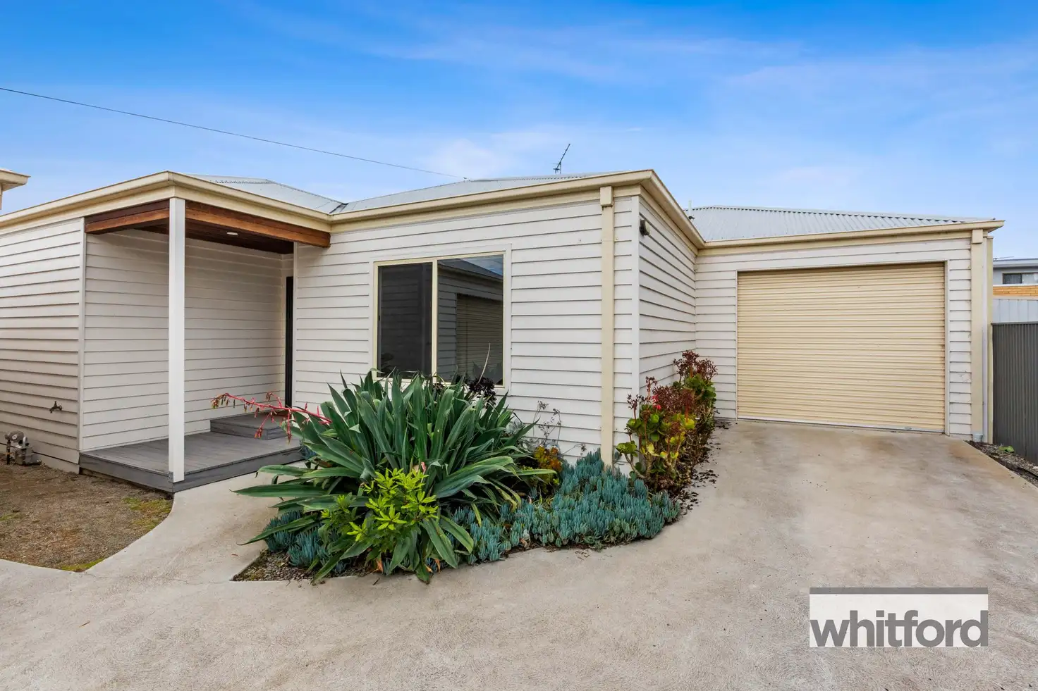 Main view of Homely unit listing, 2/25 Maple Crescent, Bell Park VIC 3215