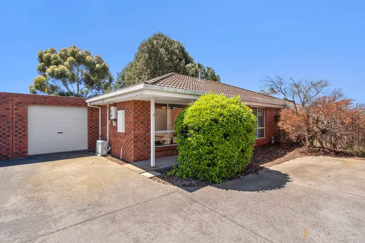 17-19 Richard Drive