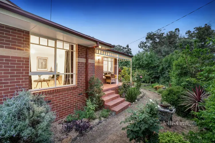 7 Howell Court, Research VIC 3095