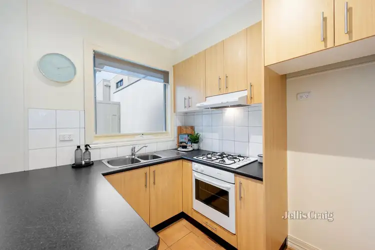 Fourth view of Homely unit listing, 2/104 Parkmore Road, Bentleigh East VIC 3165