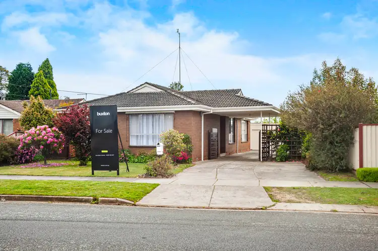 2 Waldemar Street, Wendouree VIC 3355