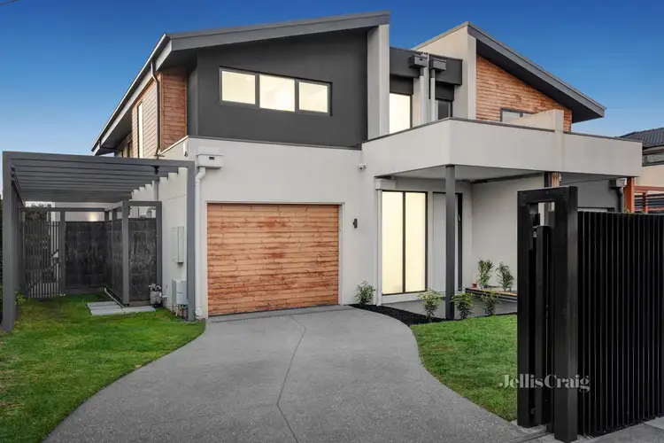 Main view of Homely townhouse listing, 33a Brady Road, Bentleigh East VIC 3165