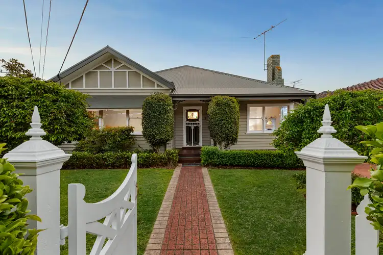 33 Taunton Avenue, Oakleigh South VIC 3167