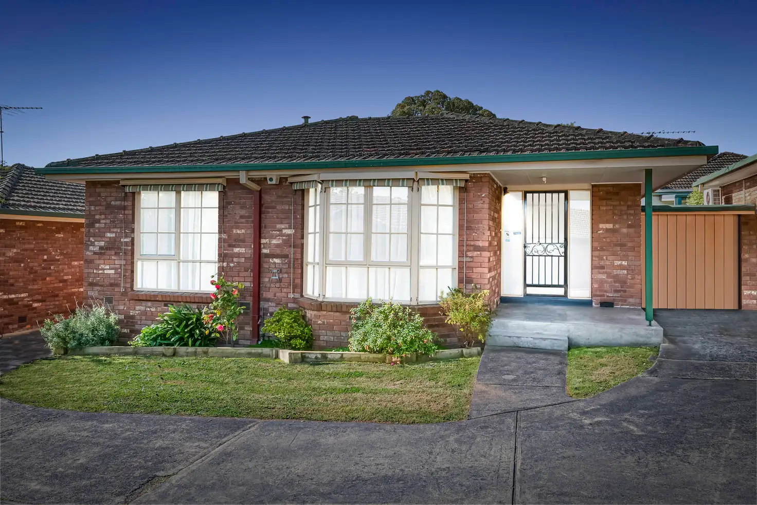 Main view of Homely unit listing, 4/17 Raymond Street, Ashwood VIC 3147