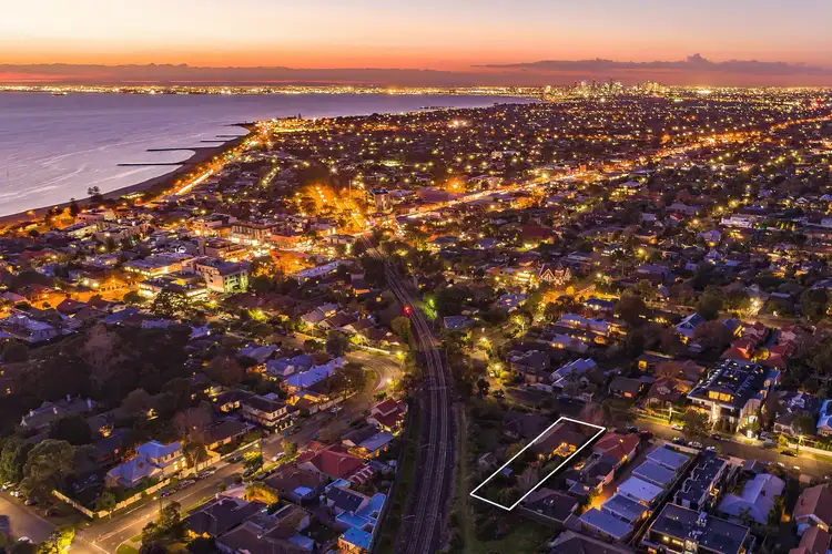 30 Crisp Street, Hampton VIC 3188