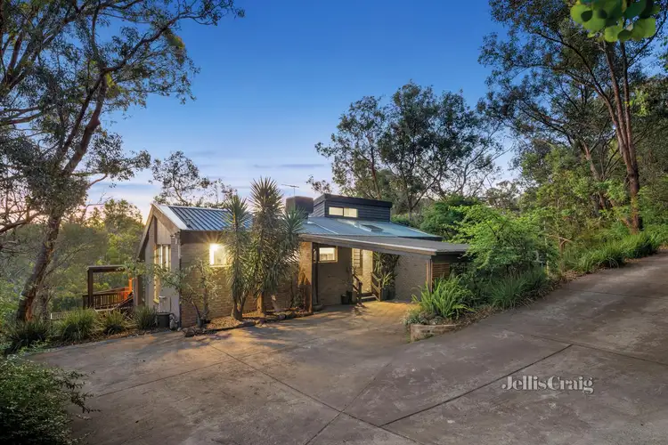 16 Valias Street, North Warrandyte VIC 3113