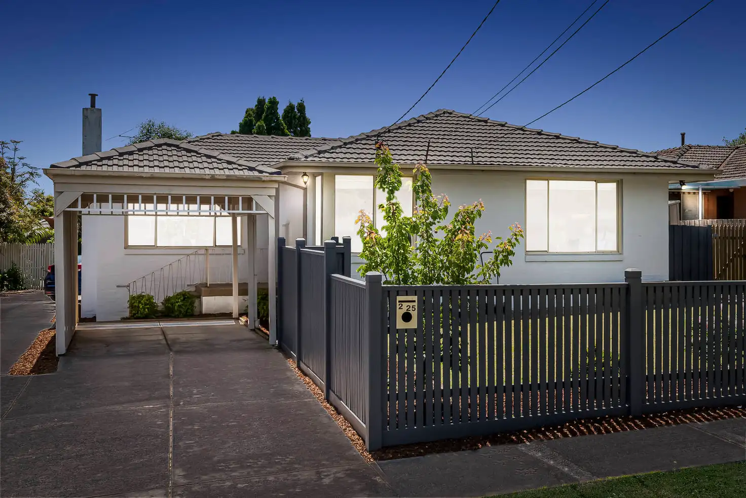 Main view of Homely unit listing, 2/25 Parkhill Drive, Ashwood VIC 3147