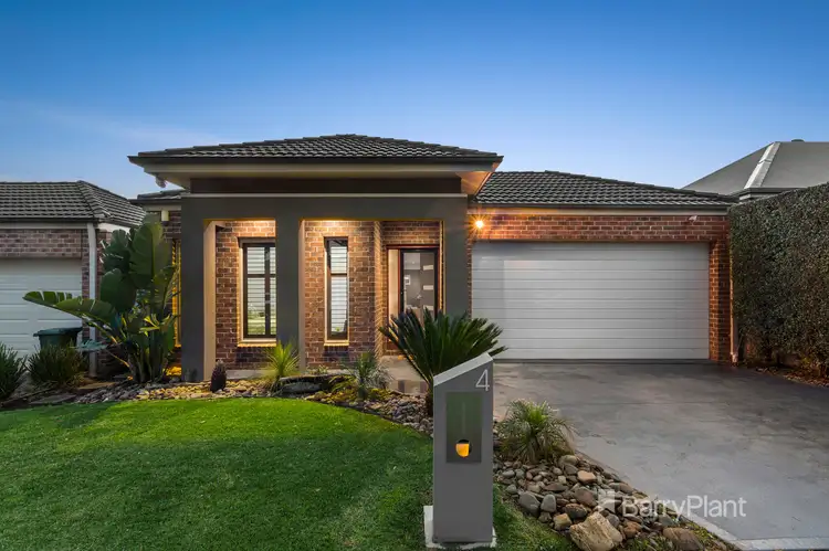 4 Peterborough Drive, Doreen VIC 3754