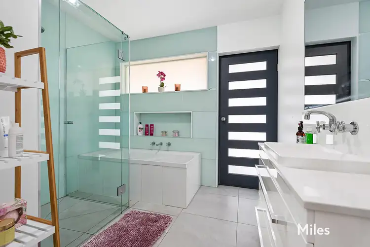 Fifth view of Homely unit listing, 2/325 Mansfield Street, Thornbury VIC 3071