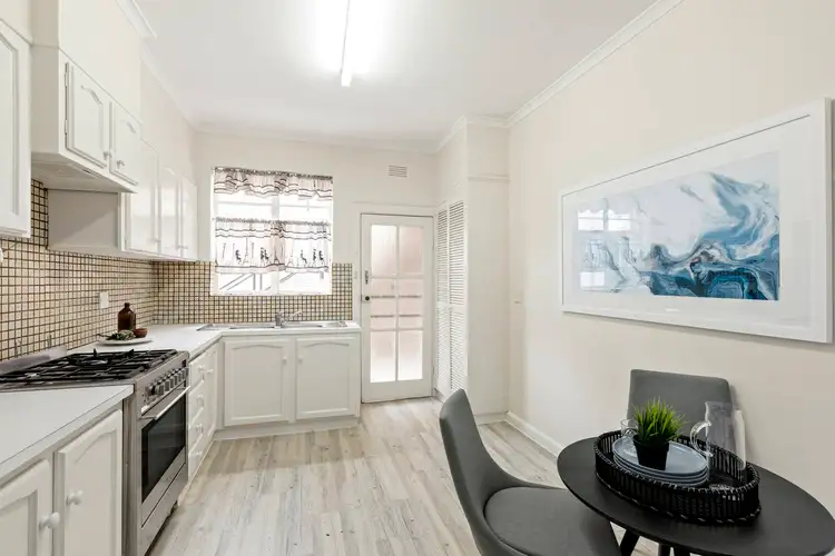 Fifth view of Homely apartment listing, APT 6/10 Hopetoun Road, Toorak VIC 3142