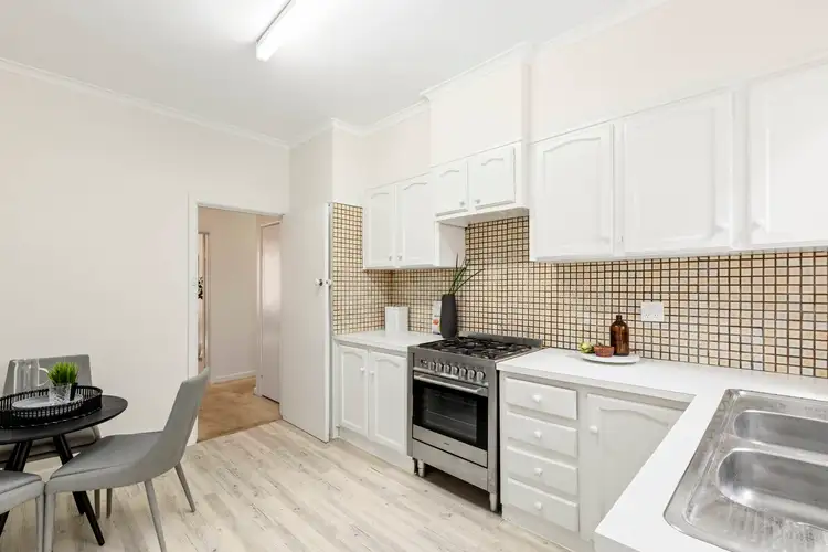 Sixth view of Homely apartment listing, APT 6/10 Hopetoun Road, Toorak VIC 3142