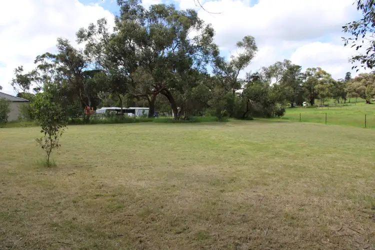 50 Tynong Road, Tynong VIC 3813
