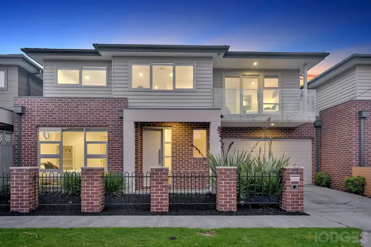 18 Drinan Road, Chelsea VIC 3196
