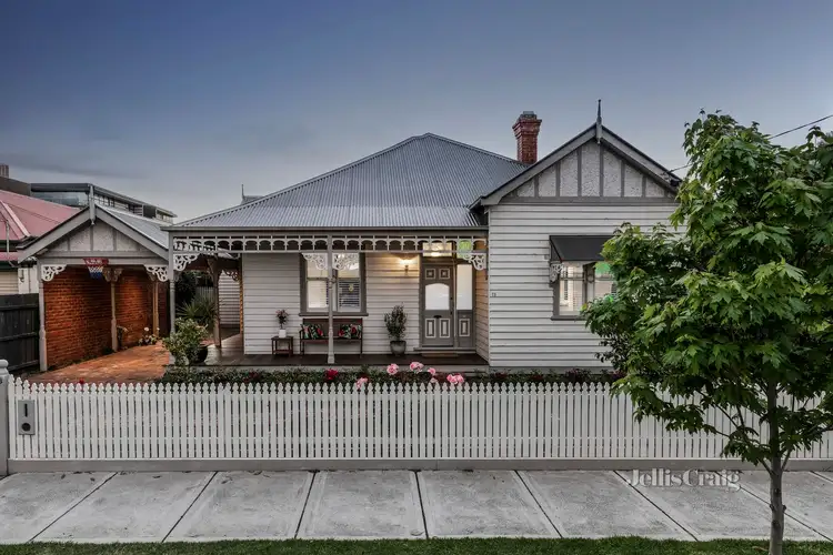 13 Elliott Avenue, Carnegie VIC 3163